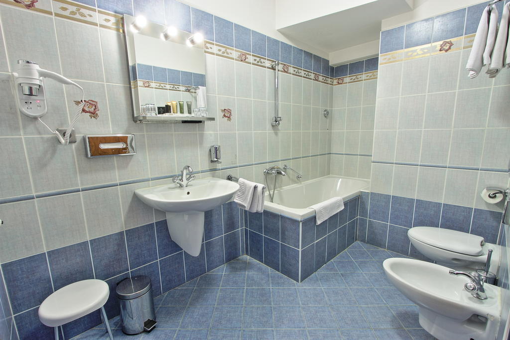 Hotel U Pava Praha Exteriér fotografie